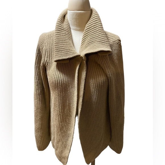 NEW York tan color Cardigan - Picture 2 of 4